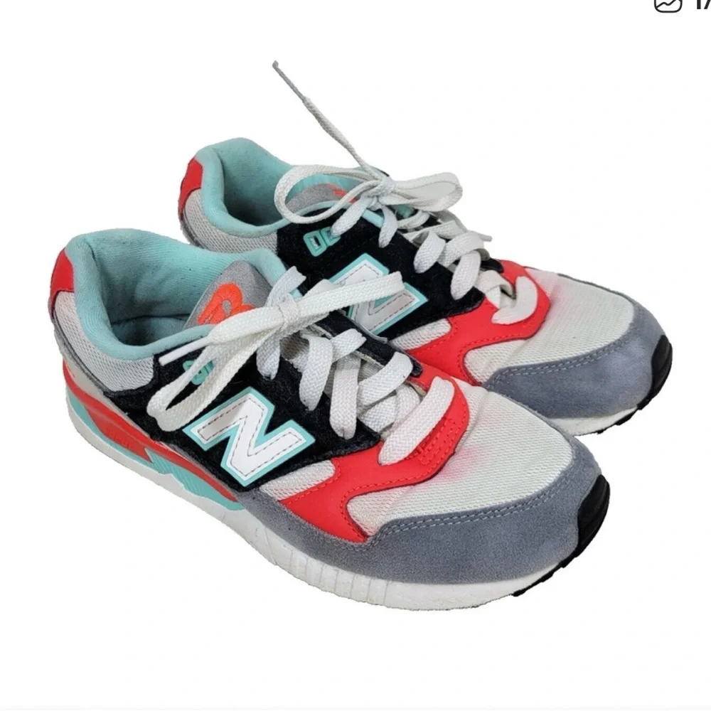 New Balance ladies 7 Multicolor Sneakers - Picture 1 of 1